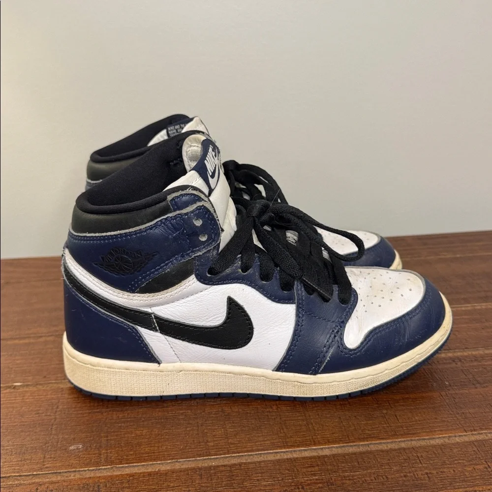 Air Jordan 1 High OG Sneakers Storm Blue and White Basketball Shoes Youth 4‎